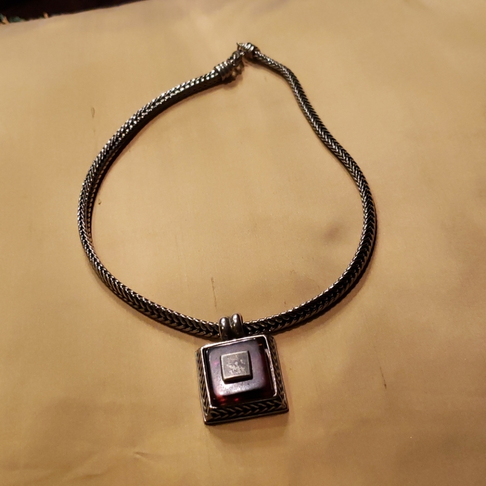 2/16 Silver and Amber like necklace
